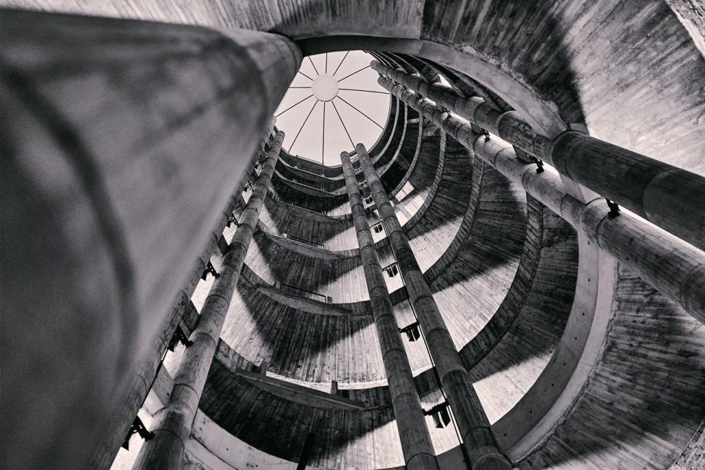 Black and White Architectural Photography Guide
