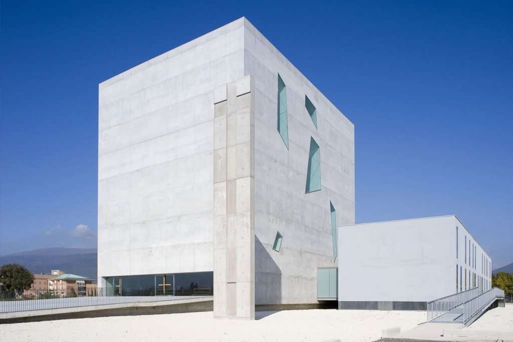 Understanding Architectural Form